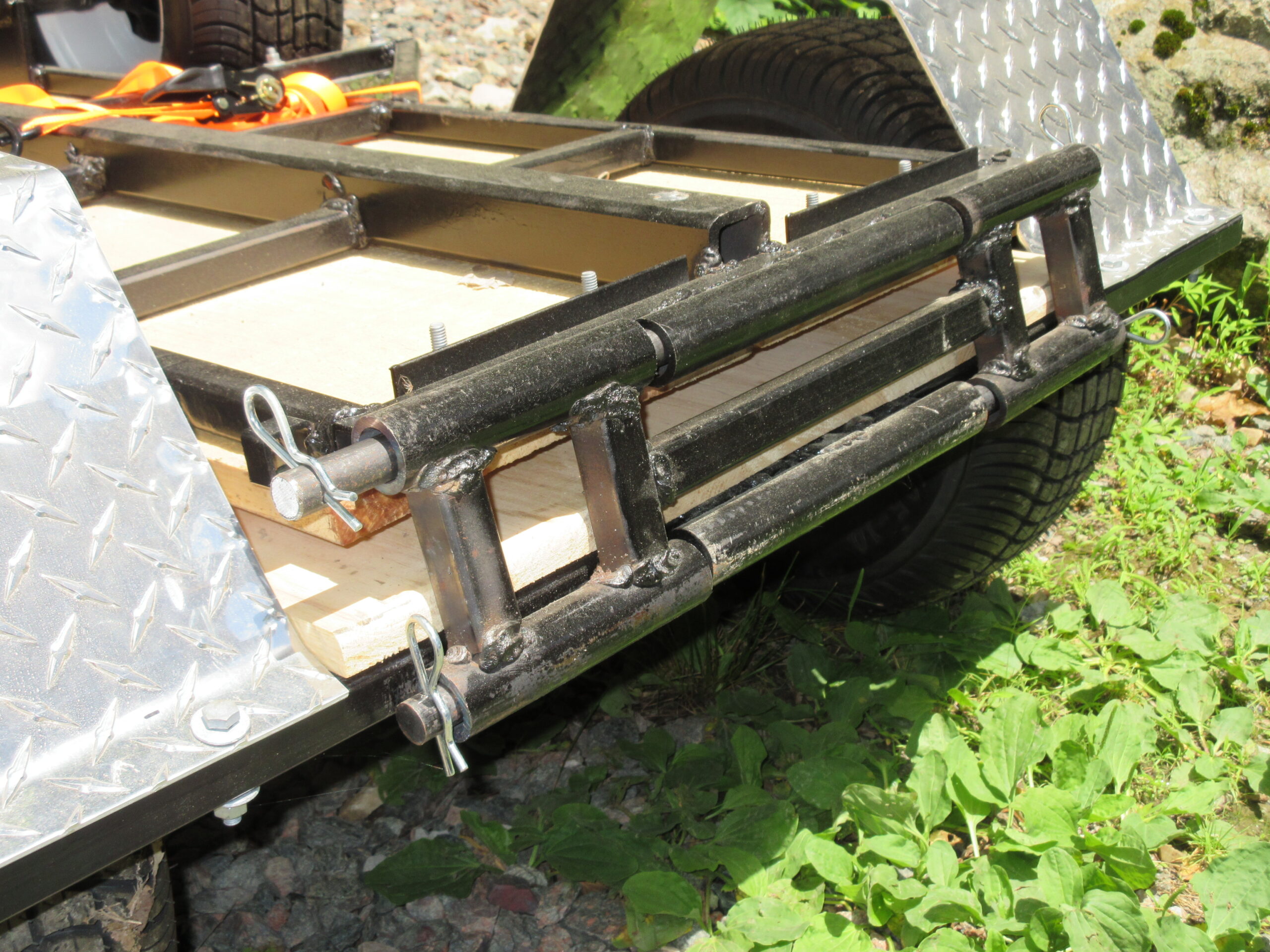 Primary/Tandem Transport connection Storage bracket