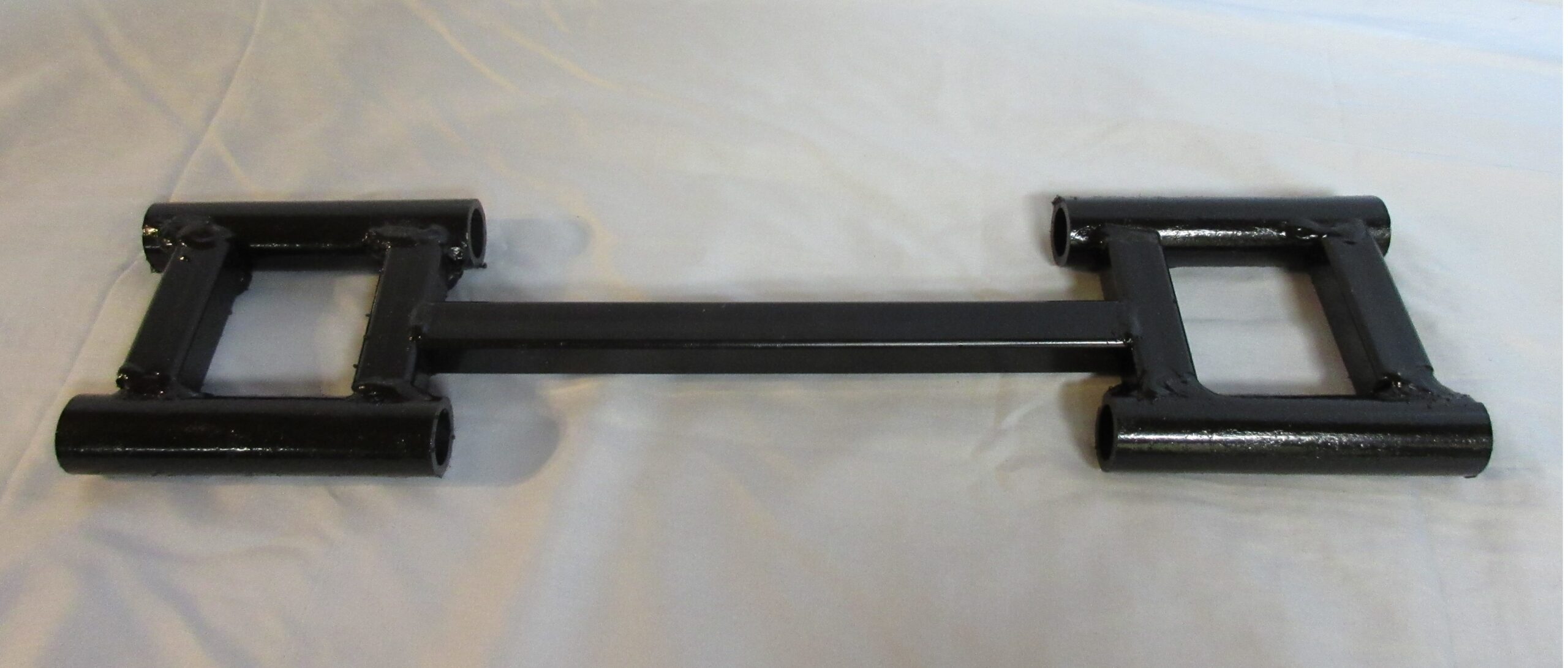 Primary/Tandem Storage connection bracket